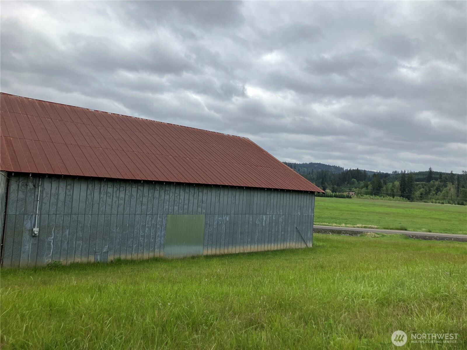 112 South Blacksmith Road Rochester, WA 98579 - Photo 2 of 5 a view of a backyard
