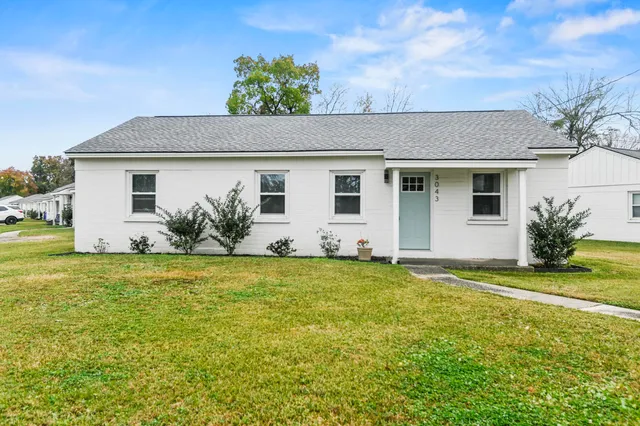 $1,600 | 3043 Terry Drive, North Charleston, SC 29405