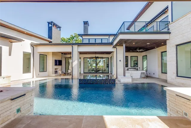 a house view with garden space