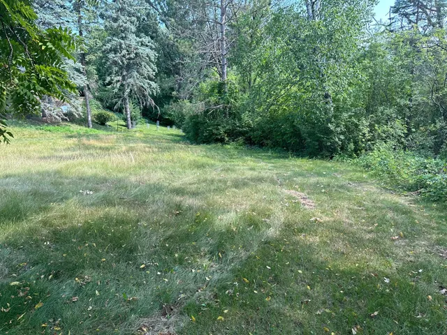 $675,000 | 196 X Glenhill Road, Mendota Heights, MN 55118