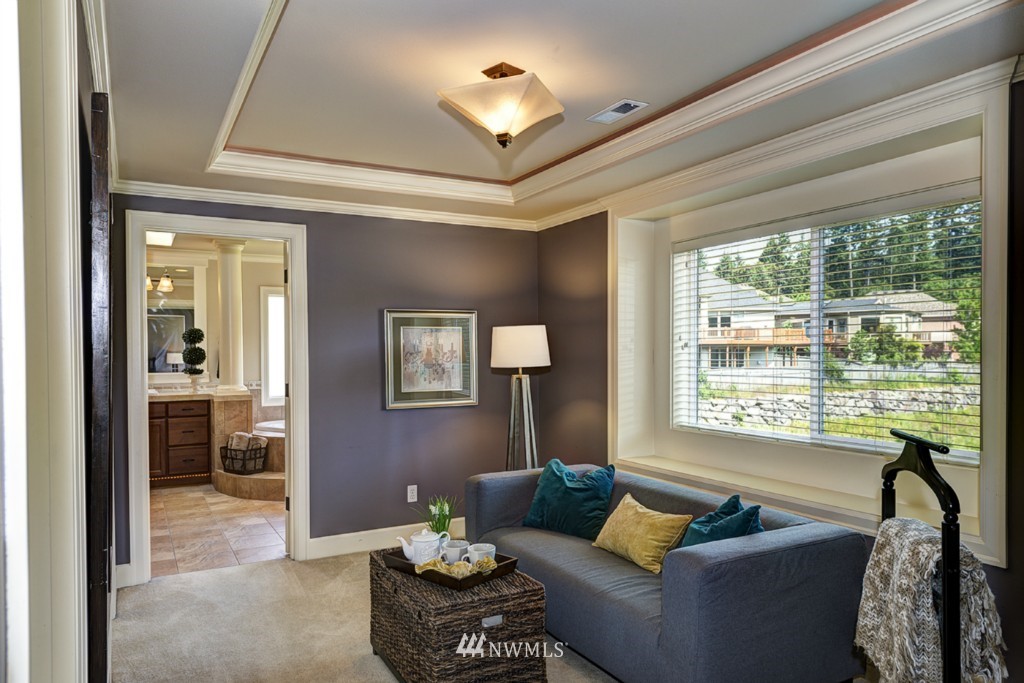 5370 Northeast 17th Street Renton, WA 98059 - Photo 13 of 25 a living room with furniture and a window