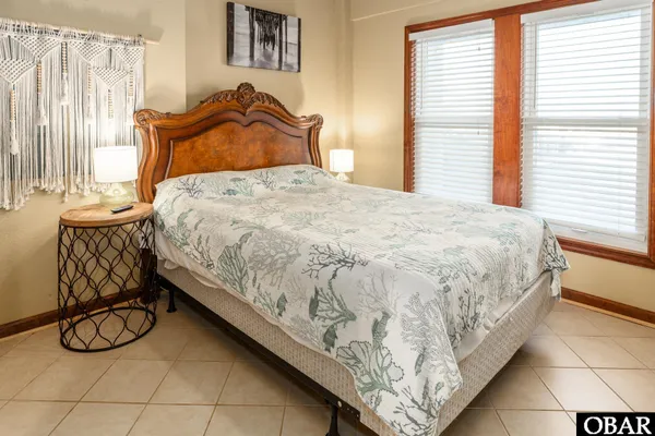 $1,295,000 | 2146 Sandfiddler Road, Corolla, NC 27927