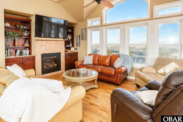 $1,295,000 | 2146 Sandfiddler Road, Corolla, NC 27927