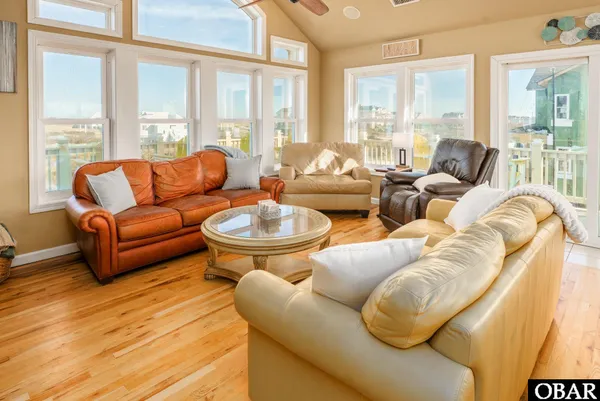 $1,295,000 | 2146 Sandfiddler Road, Corolla, NC 27927