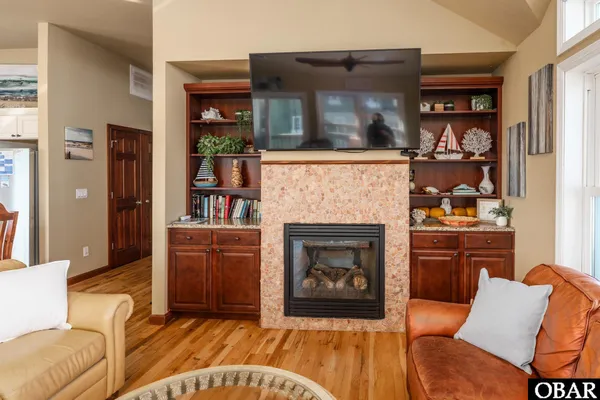 $1,295,000 | 2146 Sandfiddler Road, Corolla, NC 27927