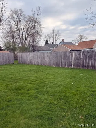 $1,800 | 203 Highland Avenue, Tonawanda, NY 14150