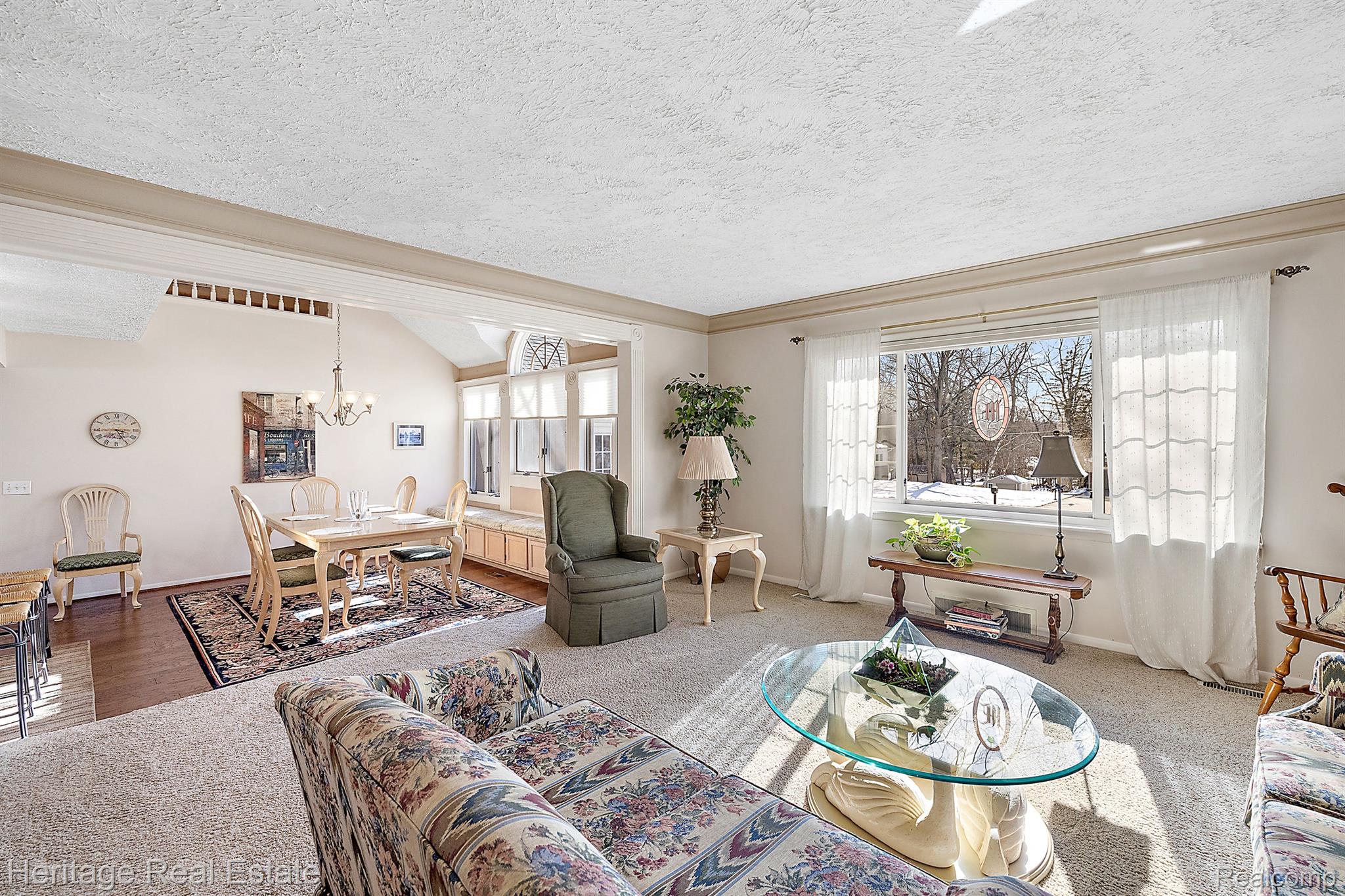 6052 Middle Lake Road Clarkston, MI 48346 - Photo 16 of 47 Living rm loaded w/ charm, light & lovely details