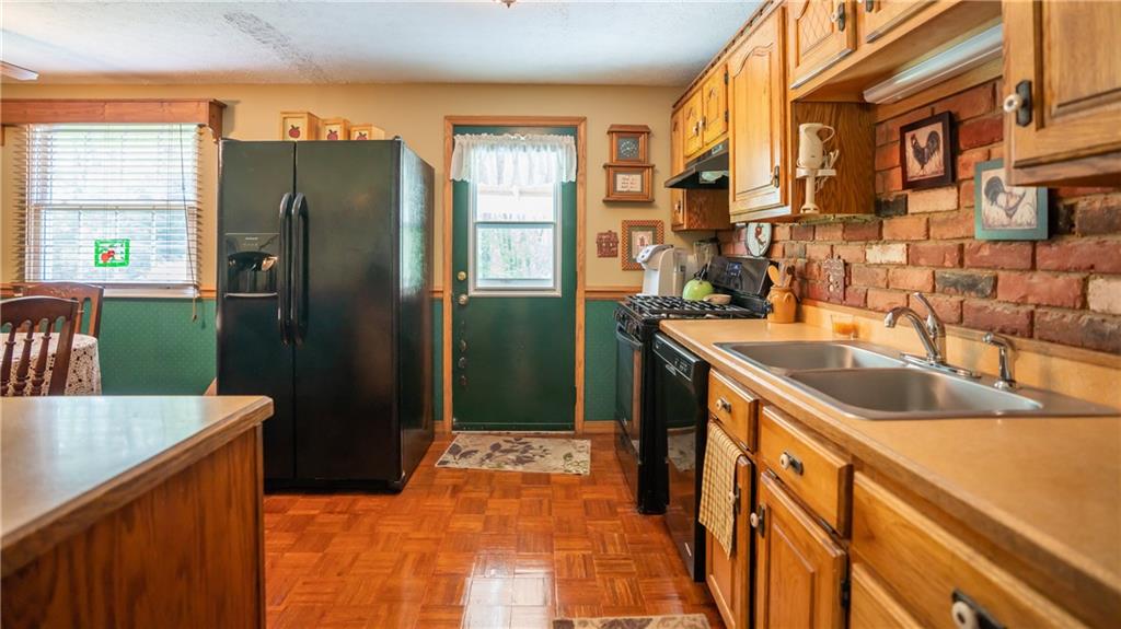 3299 Valley View Road Sharpsville, PA 16150 - Photo 8 of 25 Gallery Image 8