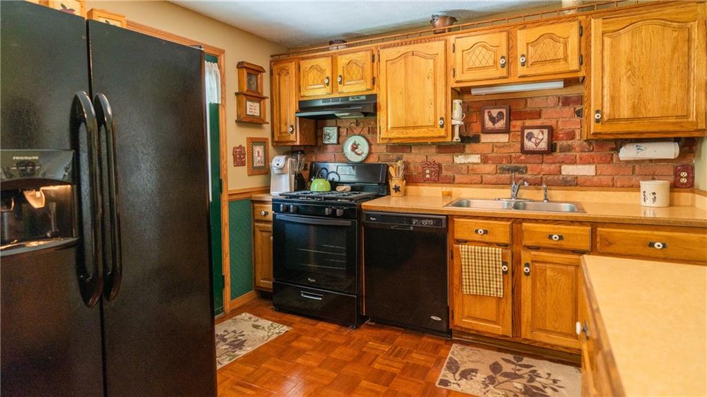 3299 Valley View Road Sharpsville, PA 16150 - Photo 9 of 25 Gallery Image 9