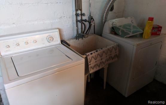 8472 Colgate Street, Unit 1 Oak Park, MI 48237 - Photo 9 of 9