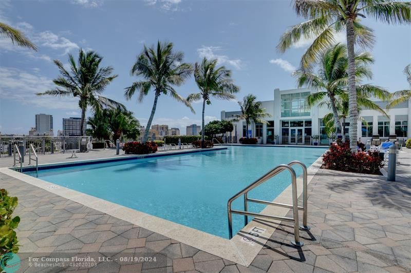 300 South Australian Ave Unit 919  