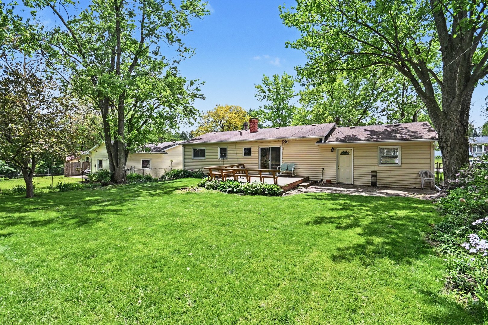 331 East Dresser Road DeKalb, IL 60115 - Photo 14 of 18