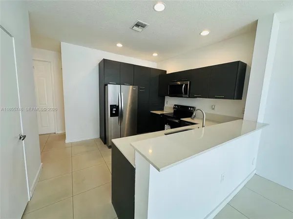 $2,500 | 3442 Northwest 13th Street, Unit 3442, Lauderhill, FL 33311