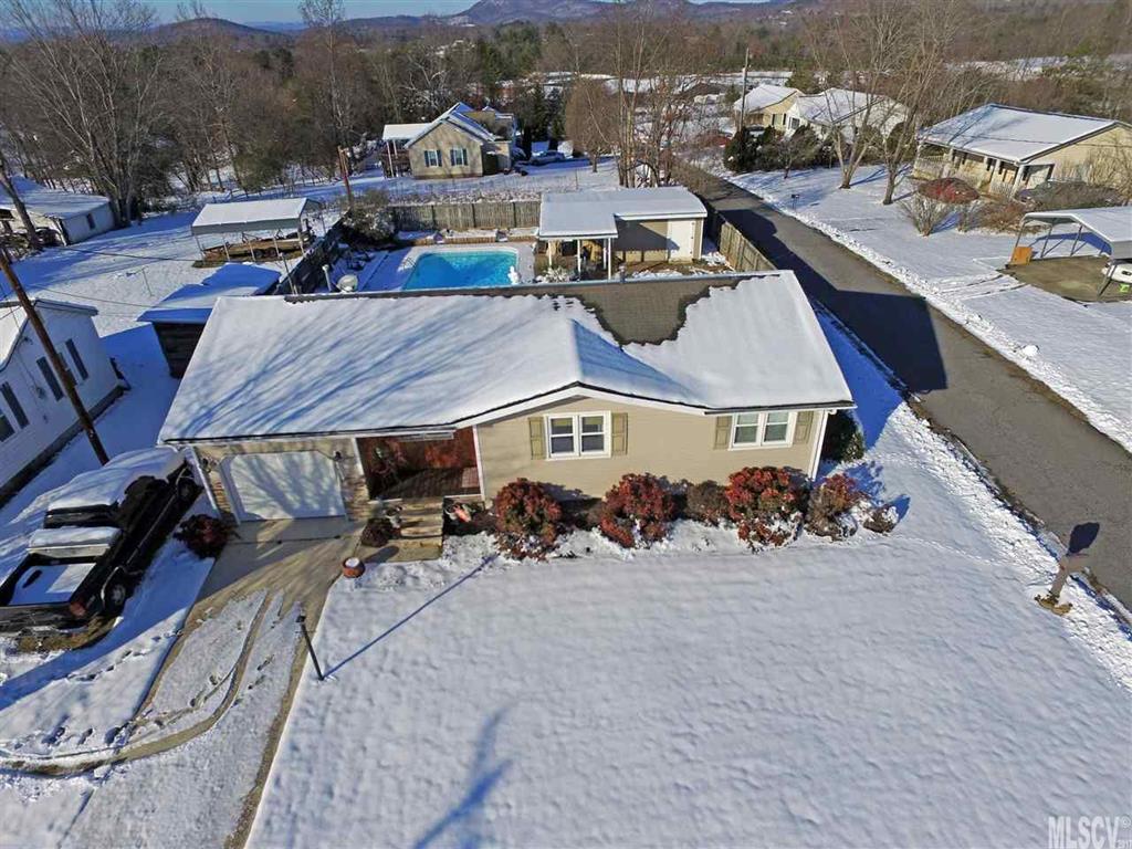 233 Cedar Valley Road Hudson, NC 28638 - Photo 6 of 17 Gallery Image 6
