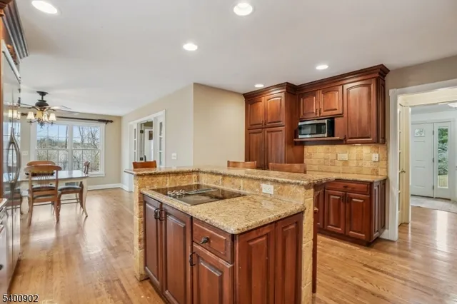 $1,400,000 | 3 Spring House Road, Bernardsville, NJ 07924