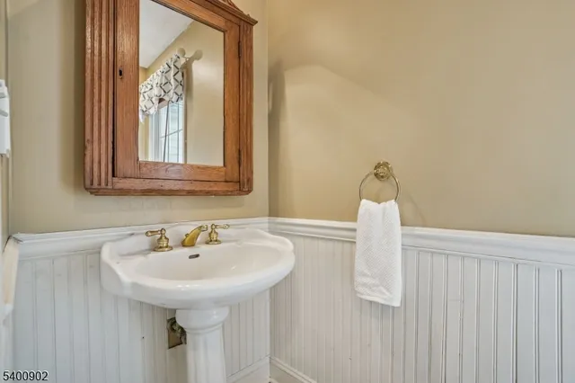 $1,400,000 | 3 Spring House Road, Bernardsville, NJ 07924