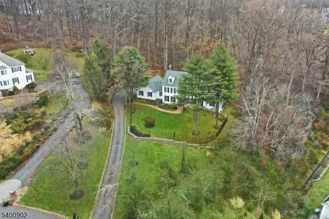 $1,400,000 | 3 Spring House Road, Bernardsville, NJ 07924