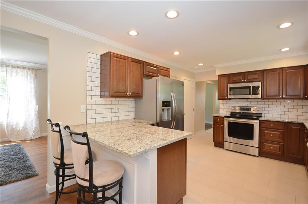931 Harvard Road Monroeville, PA 15146 - Photo 8 of 25 Gallery Image 8