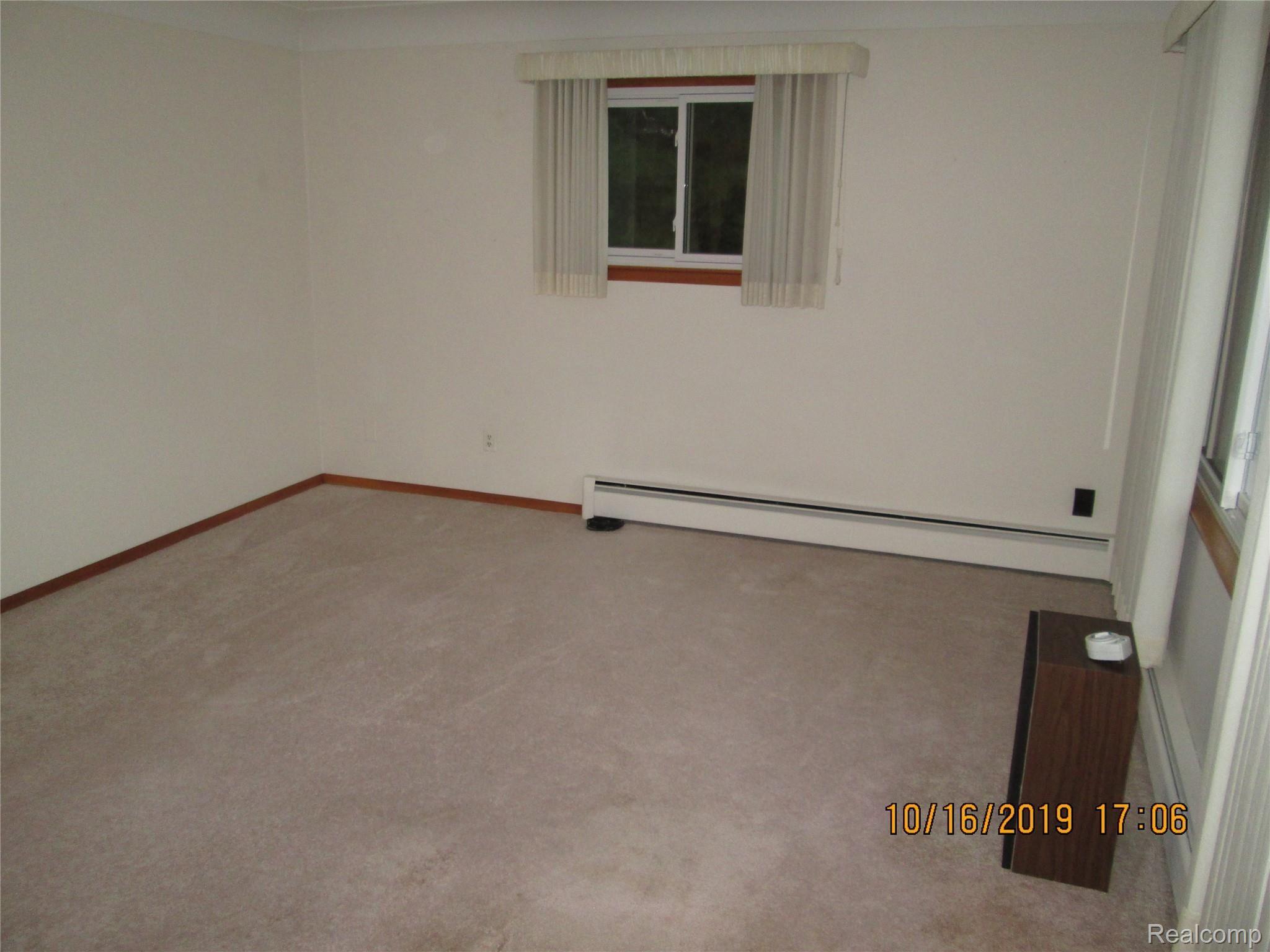 2485 Michigan Road Port Huron, MI 48060 - Photo 5 of 46 IMG_6788.JPG