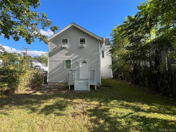 $324,000 | 34 Smith Street, Poughkeepsie, NY 12601