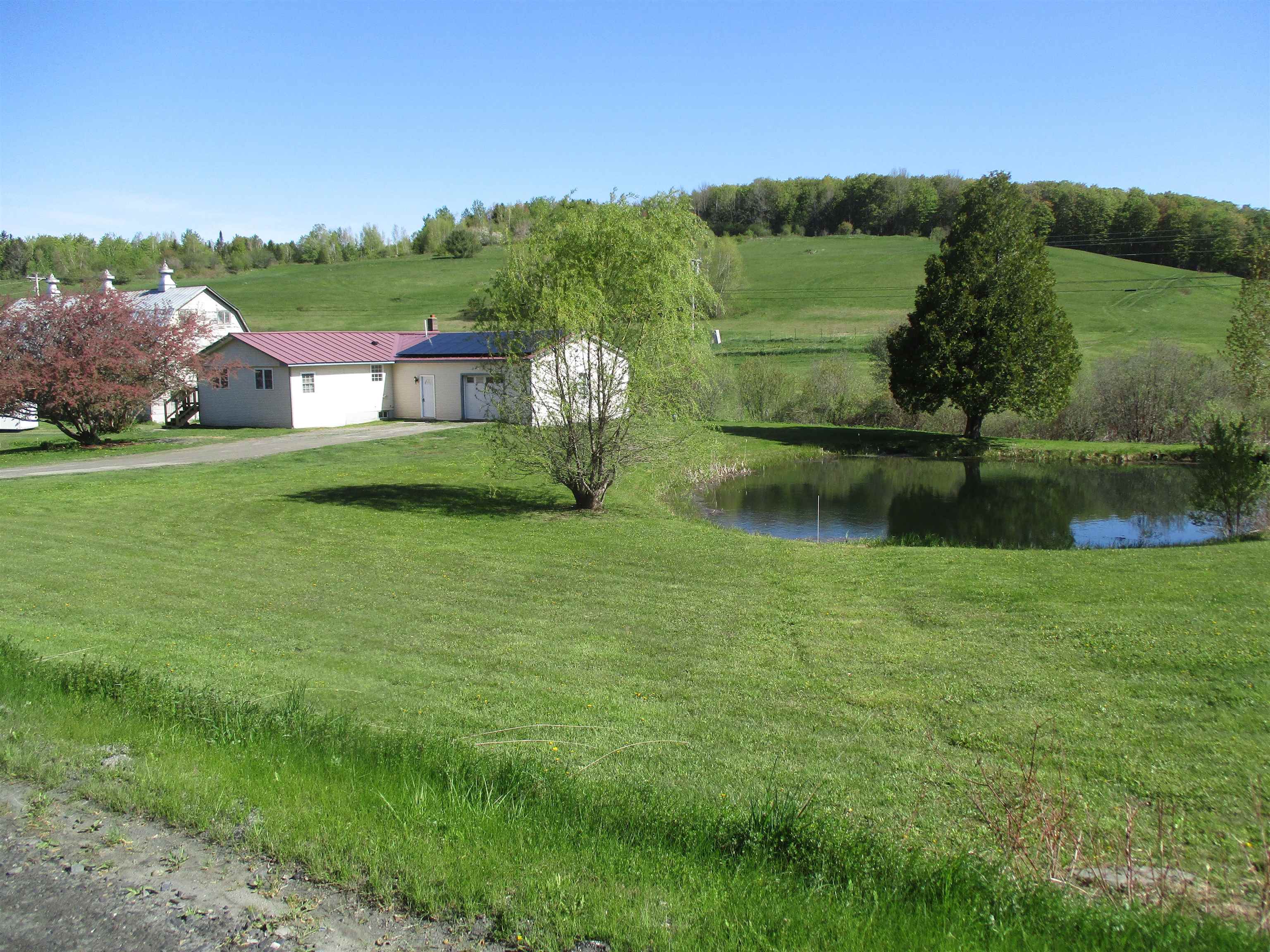 1712 Northfield Road Brookfield, VT 05036 - Photo 1 of 36