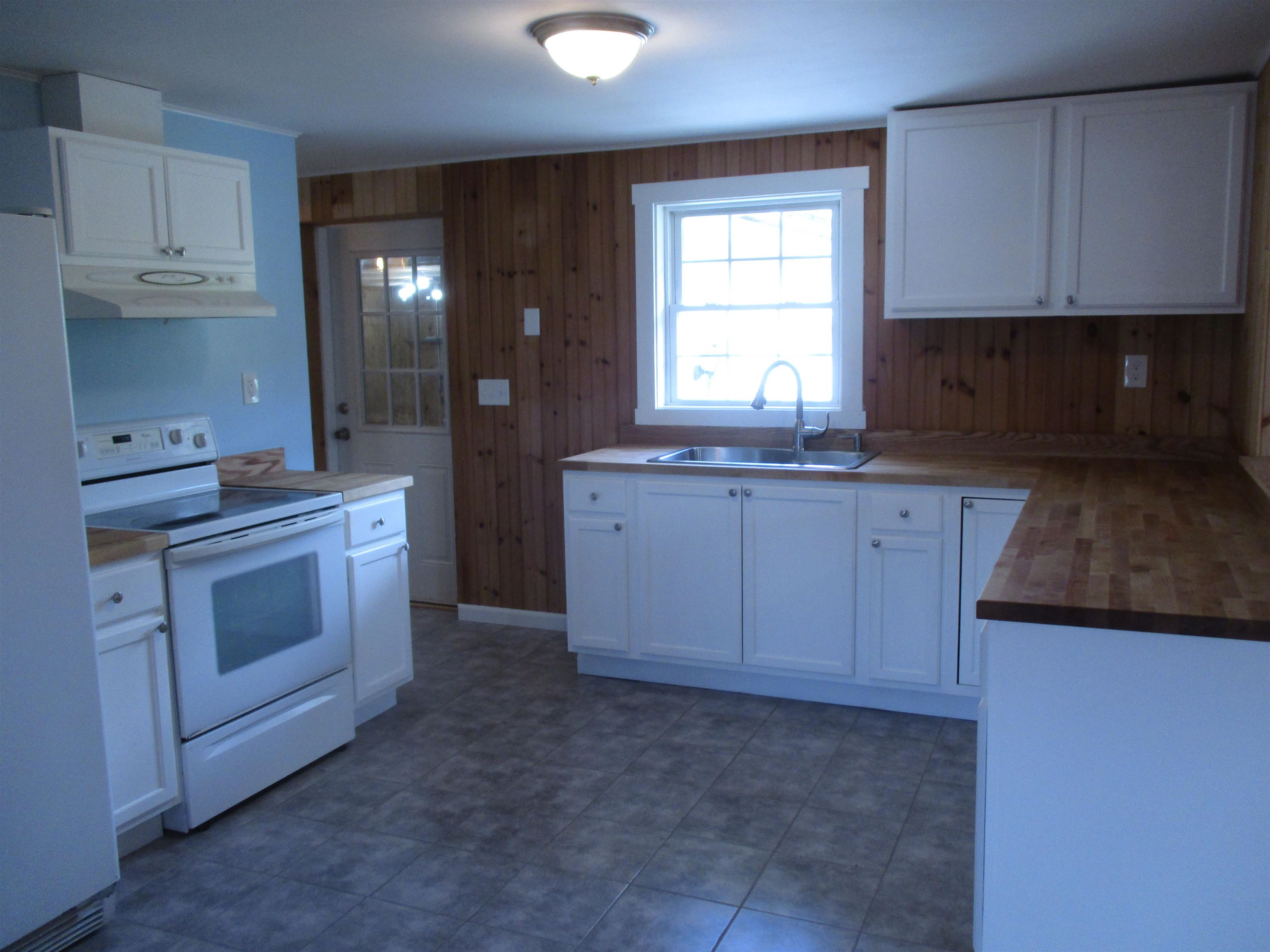 1712 Northfield Road Brookfield, VT 05036 - Photo 3 of 36