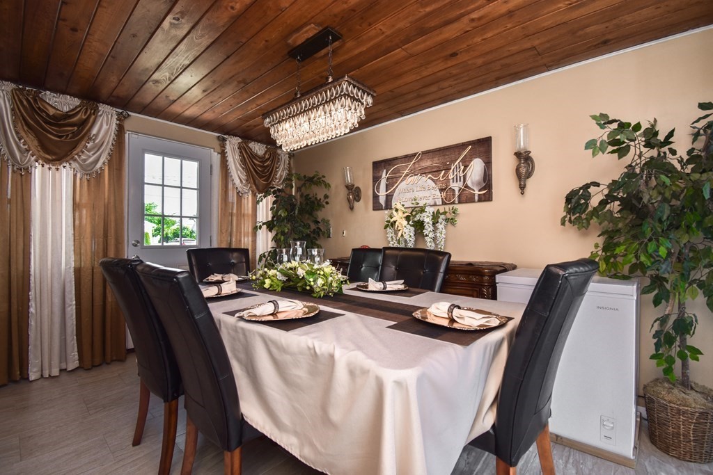 33 Gertrude Street Springfield, MA 01118 - Photo 12 of 41 Gallery Image 12