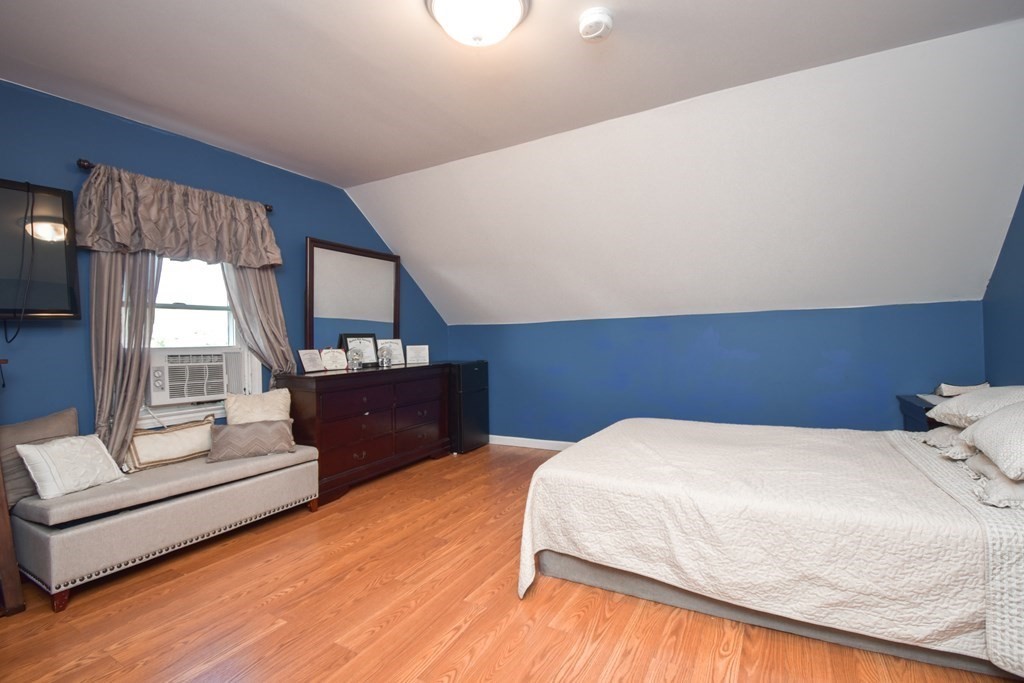 33 Gertrude Street Springfield, MA 01118 - Photo 16 of 41 Gallery Image 16