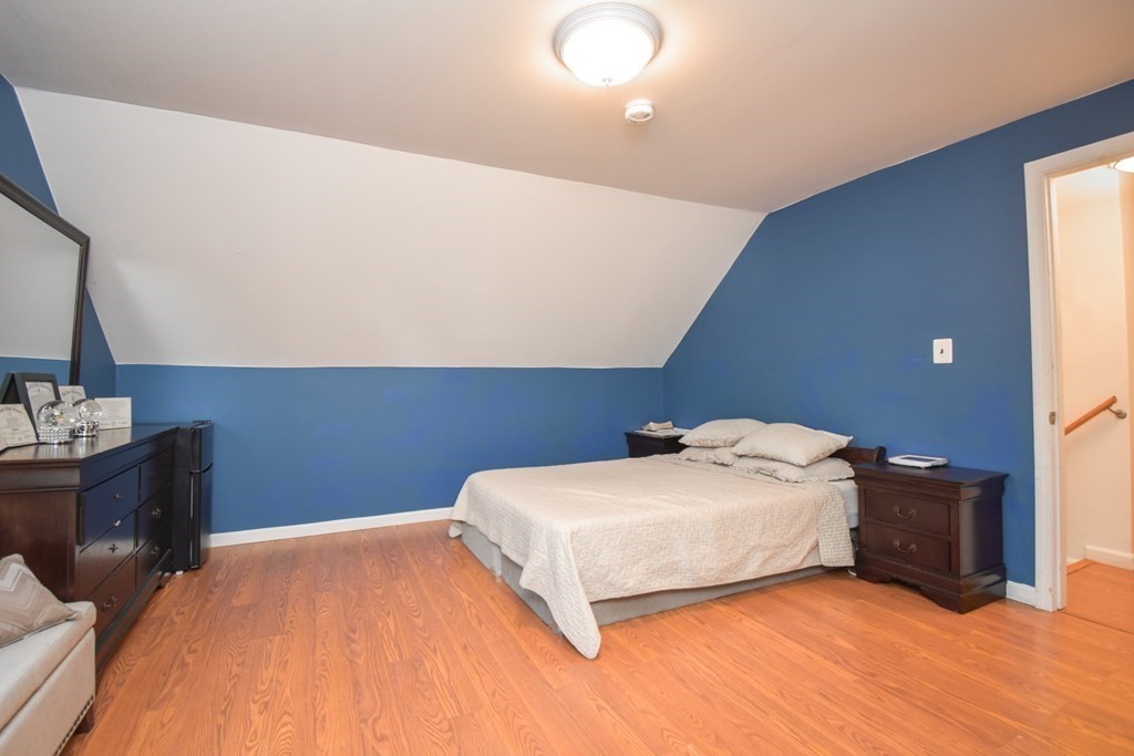33 Gertrude Street Springfield, MA 01118 - Photo 17 of 41 Gallery Image 17