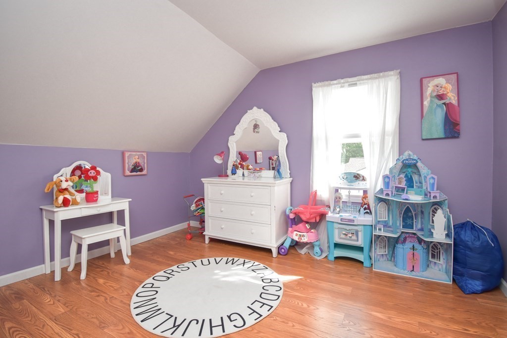 33 Gertrude Street Springfield, MA 01118 - Photo 19 of 41 Gallery Image 19