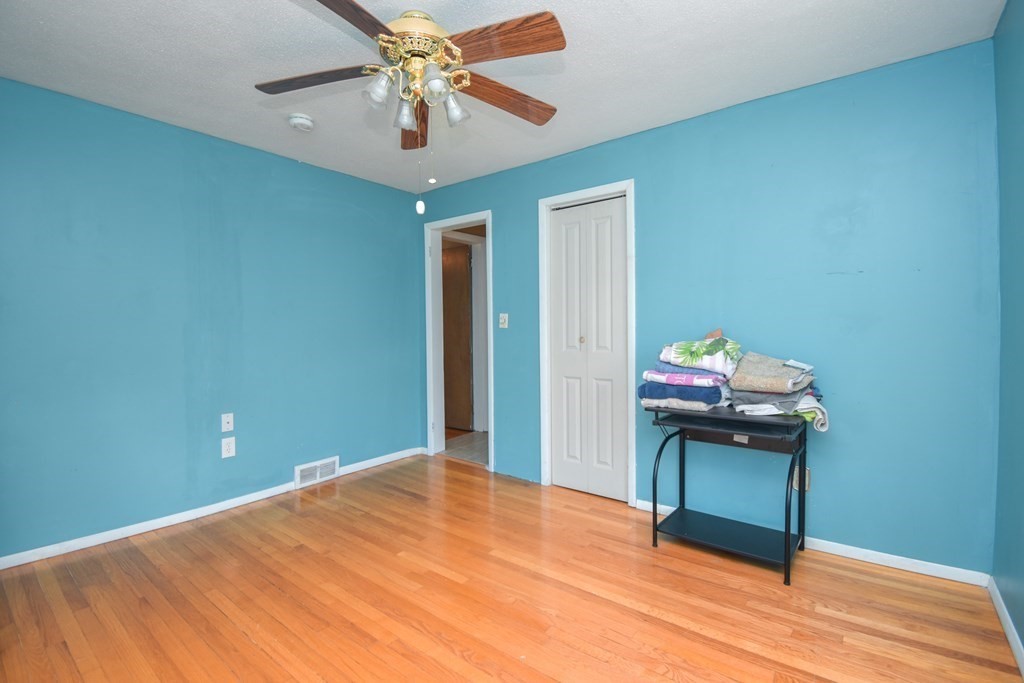 33 Gertrude Street Springfield, MA 01118 - Photo 23 of 41 Gallery Image 23