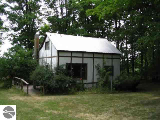 7249 West 32 Road Harrietta, MI 49638 - Photo 1 of 8 1682356.JPG