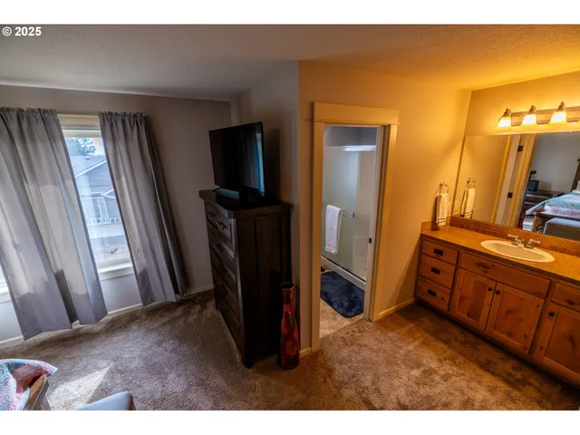 $402,500 | 1009 Hoodview Place, Goldendale, WA 98620