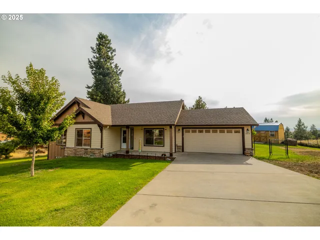 $402,500 | 1009 Hoodview Place, Goldendale, WA 98620