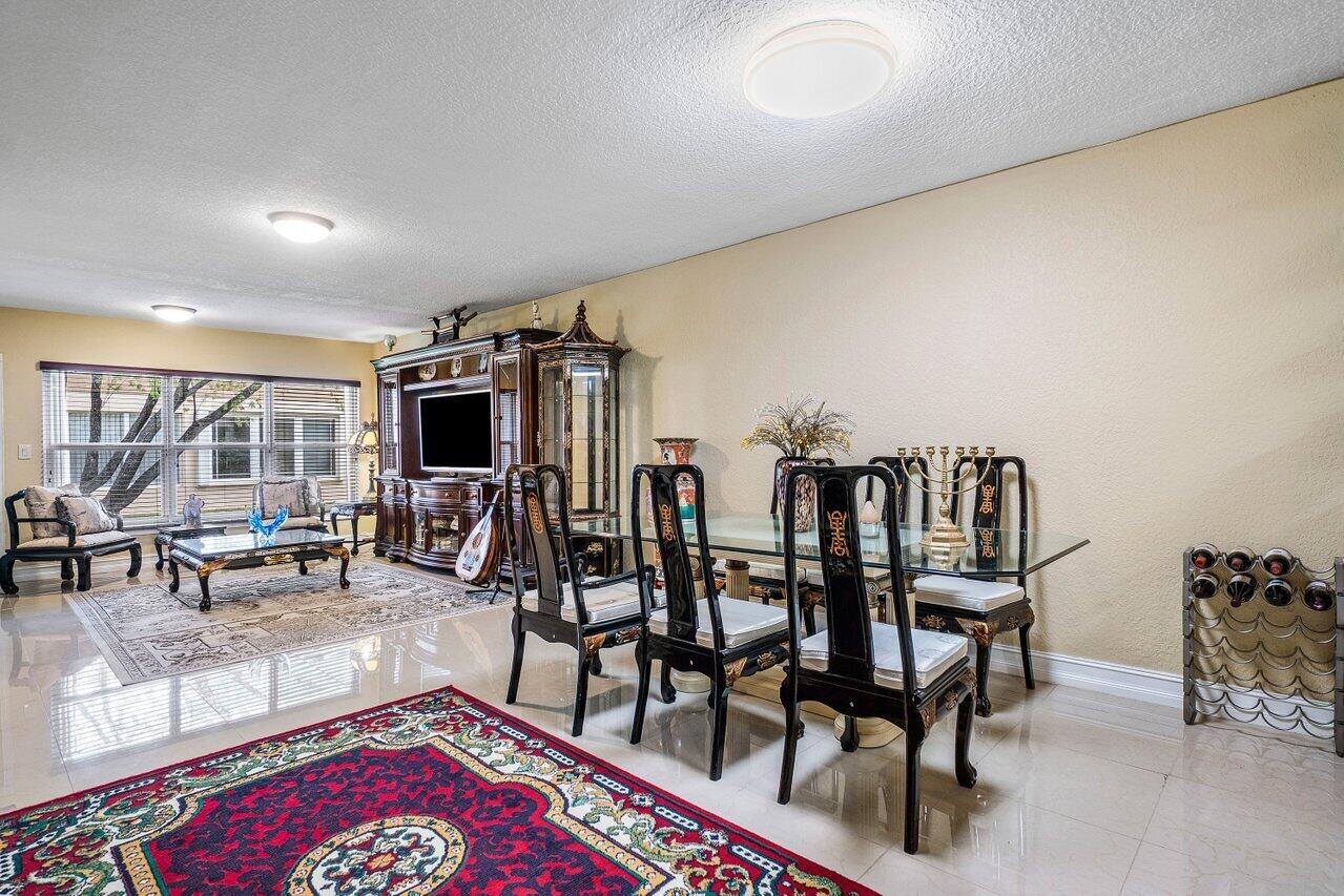 18940 Stewart Circle, Unit 6 Boca Raton, FL 33496 - Photo 7 of 15 008-18940StewartCircle-BocaRaton-FL-3349