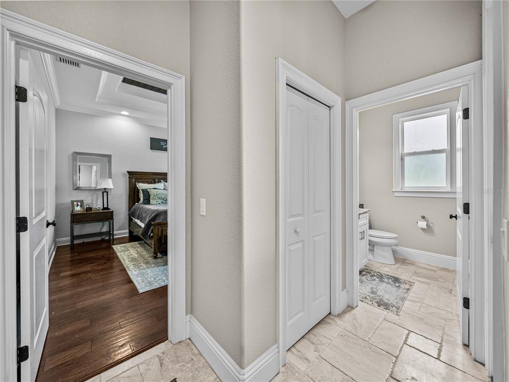 3985 Mammoth Grove Road Lake Wales, FL 33898 - Photo 47 of 97 a bathroom with a sink and a mirror