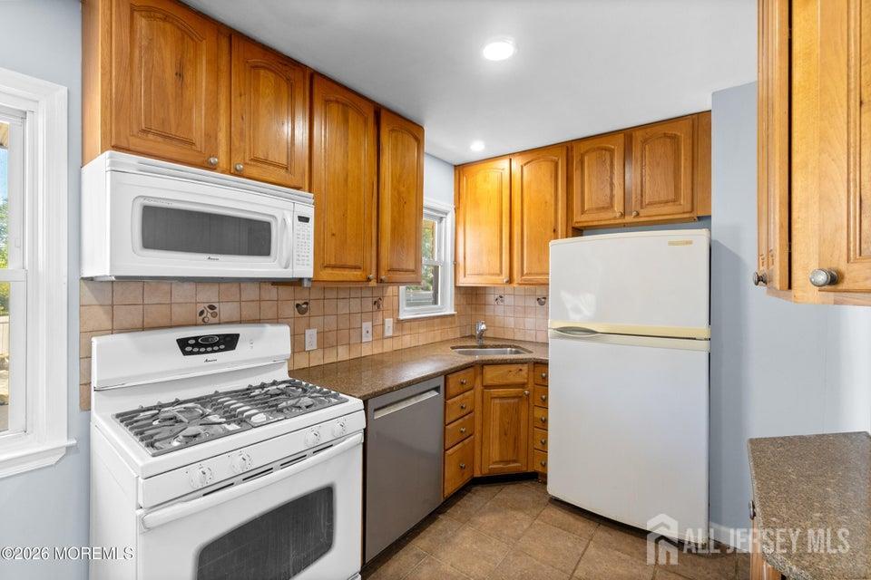 31 Stevens Road Edison, NJ 08817 - Photo 7 of 15