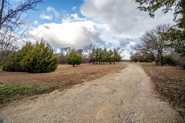 $700,000 | 8389 County Road 502, Blue Ridge, TX 75424