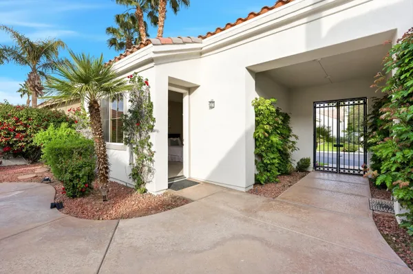 $1,949,000 | 81150 Golf View Drive, La Quinta, CA 92253