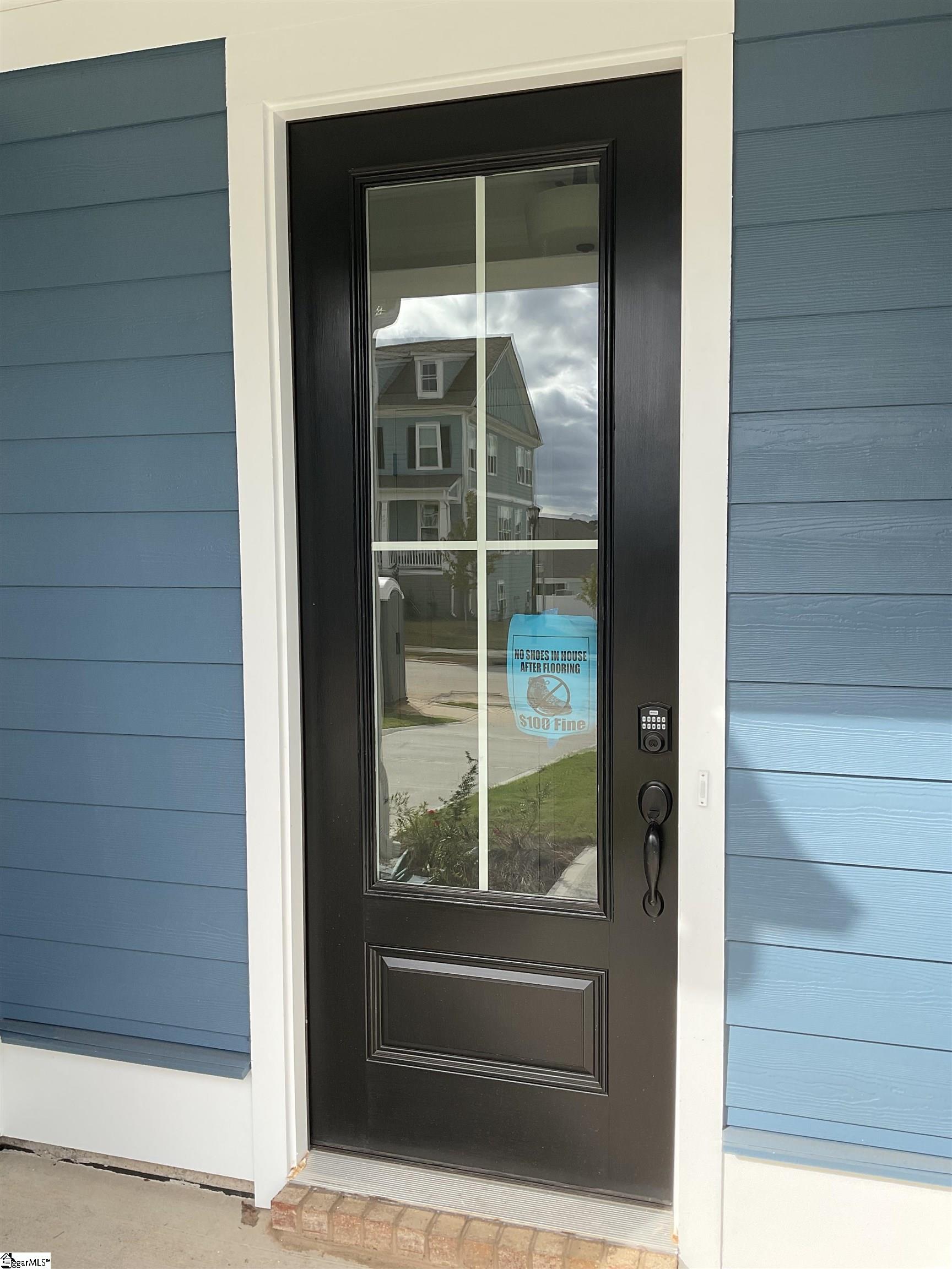 215 Lewes Avenue Simpsonville, SC 29681 - Photo 2 of 32