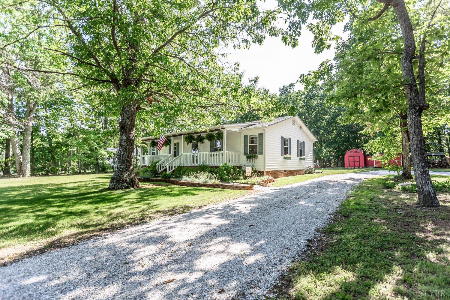 2581 Purdum Mill Road Appomattox, VA 24522 - Photo 3 of 36 Gallery Image 3
