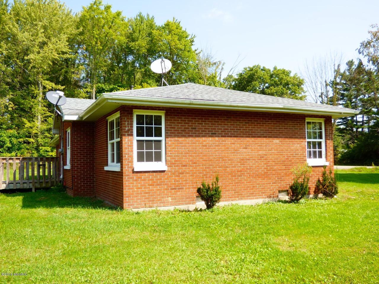 66196 Union Road Cassopolis, MI 49031 - Photo 4 of 26 66196_UnionRd_04