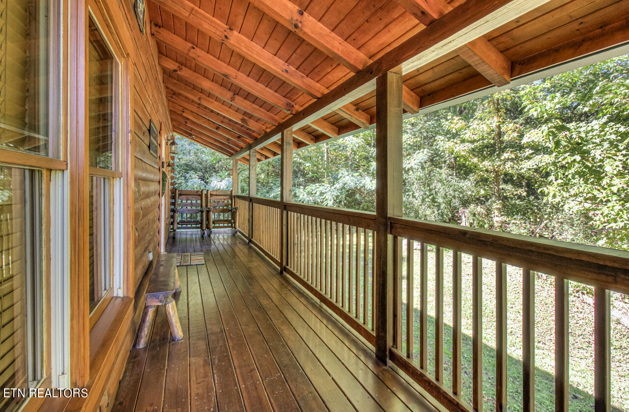 561 Blackberry Ridge Way Pigeon Forge, TN 37863 - Photo 20 of 35 IMG_5673LR