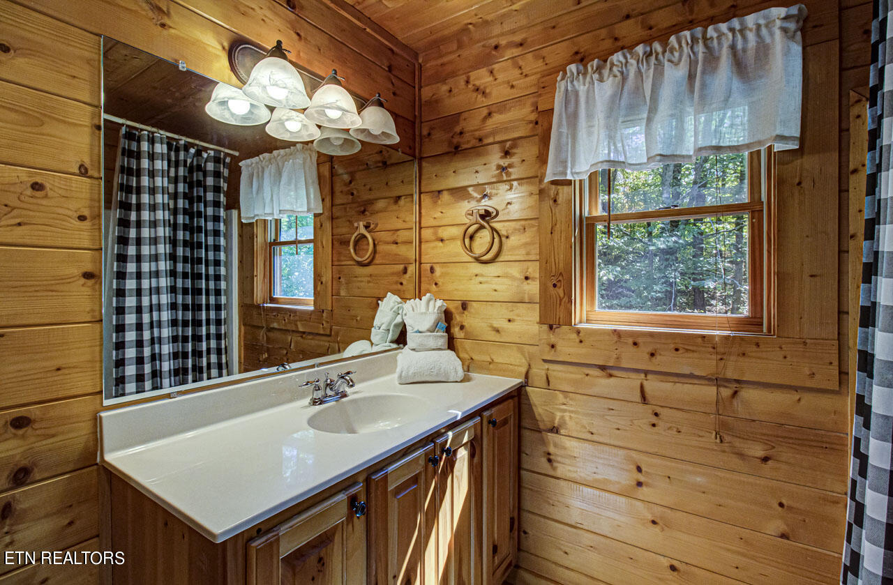 561 Blackberry Ridge Way Pigeon Forge, TN 37863 - Photo 28 of 35 IMG_5712LR