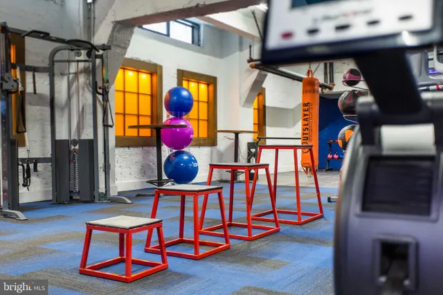 $1,000 | 26 South Calvert Street, Unit 1BR, Baltimore, MD 21202