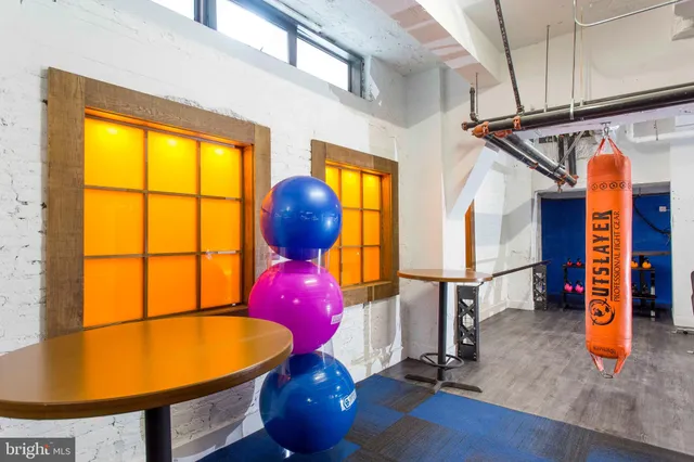 $1,000 | 26 South Calvert Street, Unit 1BR, Baltimore, MD 21202