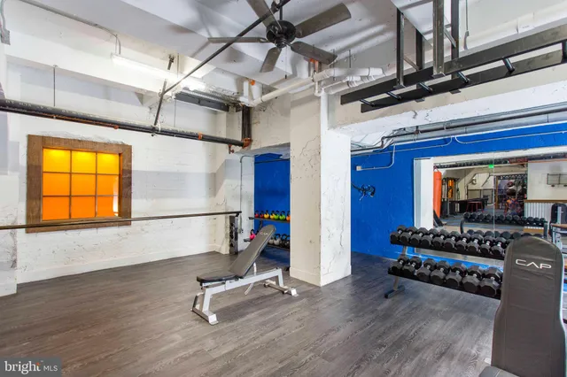 $1,000 | 26 South Calvert Street, Unit 1BR, Baltimore, MD 21202