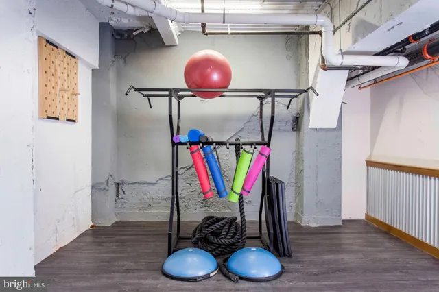 $1,000 | 26 South Calvert Street, Unit 1BR, Baltimore, MD 21202