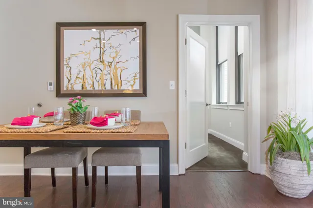 $1,000 | 26 South Calvert Street, Unit 1BR, Baltimore, MD 21202