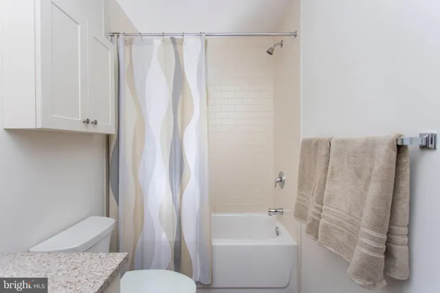 $1,000 | 26 South Calvert Street, Unit 1BR, Baltimore, MD 21202